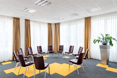 NH Leipzig Messe: Meeting Room