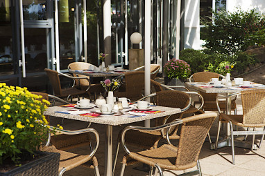 IntercityHotel Magdeburg: Ресторан