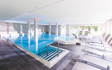 Hotel St. Georg: 泳池
