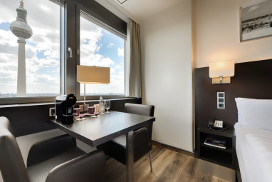 Park Inn by Radisson Berlin Alexanderplatz: Quarto