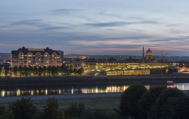 Maritim Hotel und Internationales Congress Center Dresden: Вид снаружи