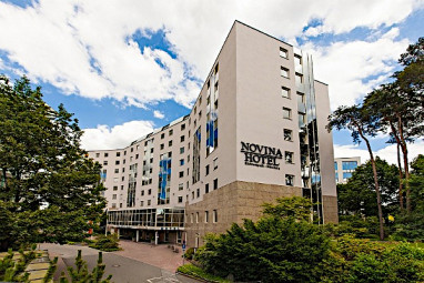 NOVINA HOTEL Südwestpark: Vista esterna