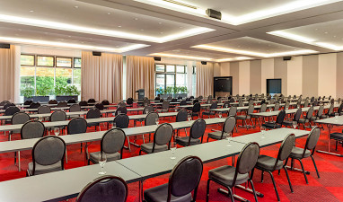 Mövenpick Hotel Stuttgart Airport : Sala de conferências
