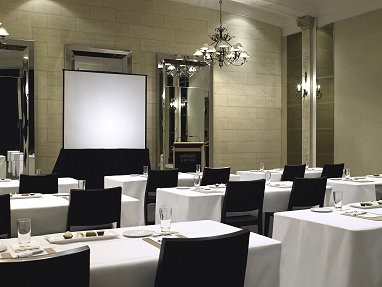 Royce Hotel Melbourne: Sala de conferências