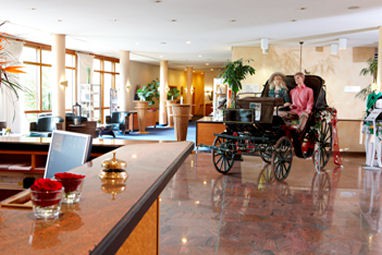 Best Western Plus Kurhotel an der Obermaintherme: Холл