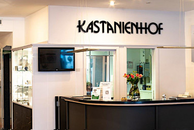 Hotel Kastanienhof: 로비