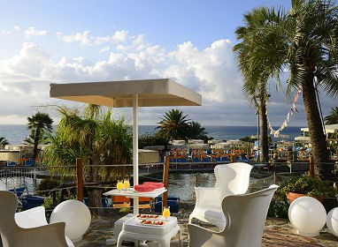 Royal Hotel Sanremo: Havuz