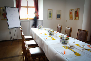 Hotel Resort Schloss Auerstedt: Sala de conferências