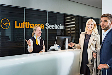 Lufthansa Seeheim: ロビー