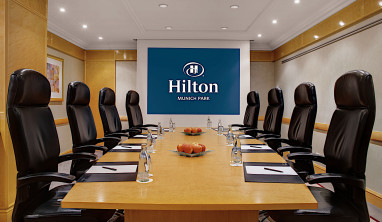 Hilton Munich Park: конференц-зал