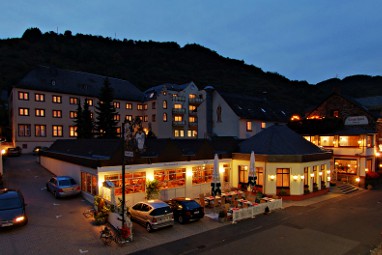Schloß-Hotel-Petry : Вид снаружи
