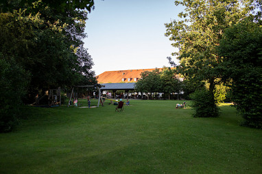 Schloss Hohenkammer: Widok z zewnątrz