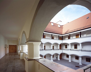 Schloss Hohenkammer: Вид снаружи