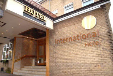 International Hotel: Widok z zewnątrz