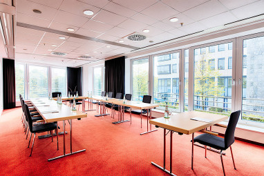 voco Düsseldorf Seestern: Sala de conferências