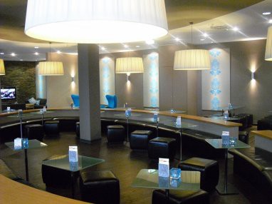 Motel One Frankfurt Airport: 大厅