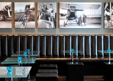 Motel One Hamburg-Airport: Buitenaanzicht