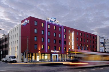 Motel One Nürnberg-Plärrer: Вид снаружи