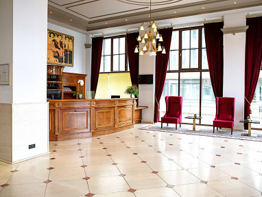 Victor´s Residenz-Hotel Leipzig: Холл