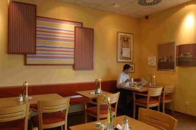 B&B HOTEL Fulda HBF: Restaurante