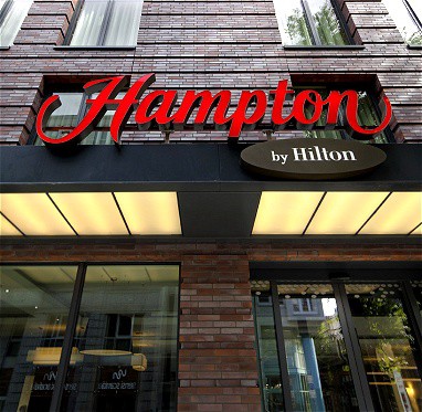 Hampton by Hilton Berlin City West : 外観
