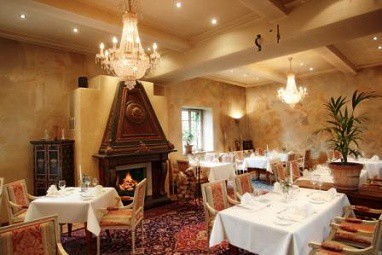 Hotel Schloss Edesheim: 레스토랑