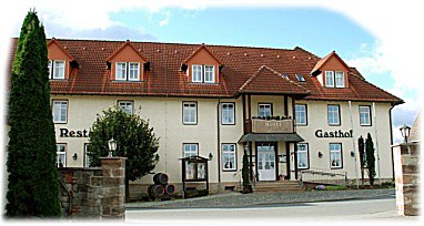 Hotel & Restaurant Zur Kaiserpfalz: 외관 전경