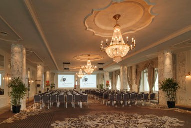 Hotel Schweizerhof Bern: конференц-зал