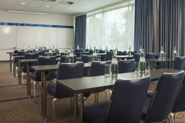 Park Inn By Radisson Frankfurt Airport: Sala de reuniões