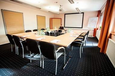PHÖNIX Hotel: Sala de reuniões