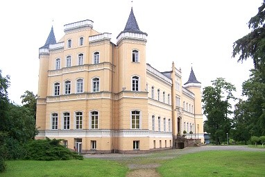 Schloss Kröchlendorff : Vista esterna