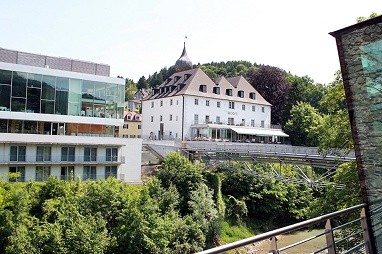 Das Schloss An Der Eisenstrasse: Вид снаружи