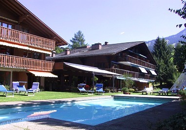 Hotel Alpine Lodge Saanen: Vista externa