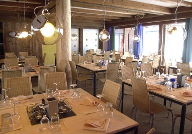 Hotel Alpine Lodge Saanen: Ресторан