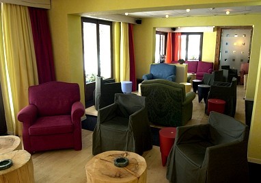 Hotel Alpine Lodge Saanen: Hol recepcyjny