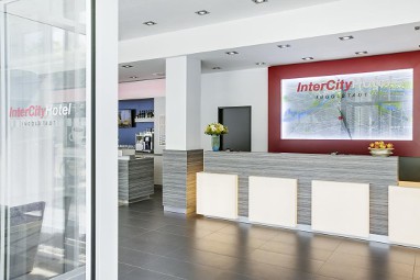 IntercityHotel Ingolstadt: ロビー