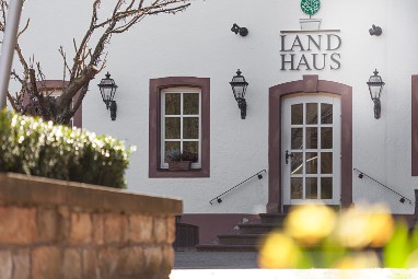 Romantik Hotel Landschloss Fasanerie: Widok z zewnątrz