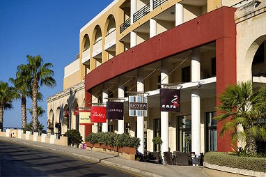 Marina Hotel Corinthia Beach Resort: Vista esterna
