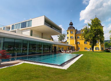 Falkensteiner Schlosshotel Velden : Vista esterna