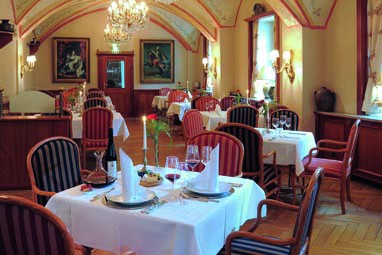 Romantik Hotel Burgkeller: Restoran