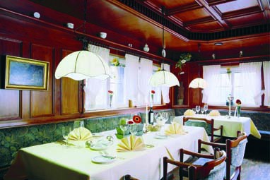 Romantik Hotel Walk´sches Haus: 레스토랑