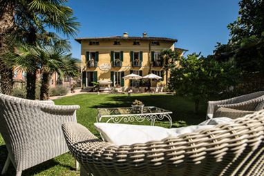 Romantik Hotel Villa Carona: Vista externa