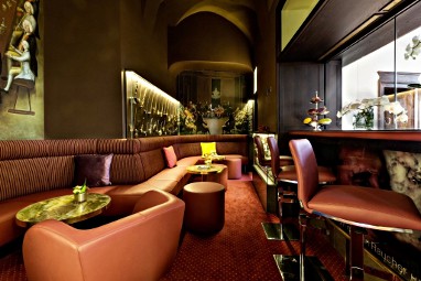 Living Hotel De Medici: Bar/salotto