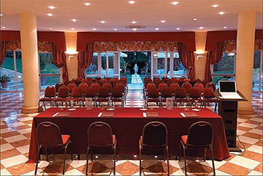 Hotel Villa Pagoda: 会议室
