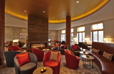 AALERNHÜS hotel & spa: Bar/salotto