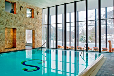 Hotel Saratz: 수영장