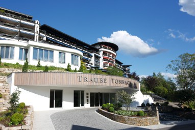 Hotel Traube Tonbach: 外観