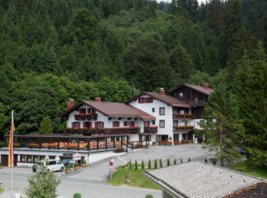 Hotel Gundl Alm: Vista esterna