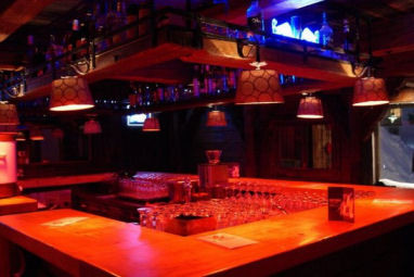 Hotel Gundl Alm: Bar/salotto
