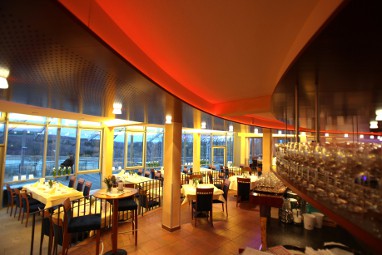 Stausee-Hotel Klose: レストラン